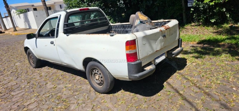 COURIER 1.6 MPI L 8V GASOLINA 2P MANUAL - 2005 - IVOTI