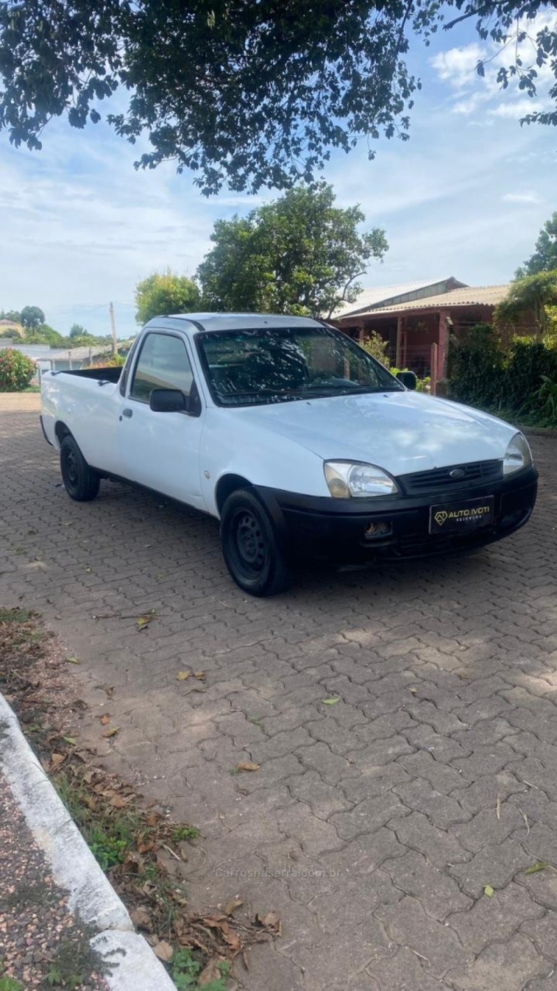 courier 1.6 mpi l 8v gasolina 2p manual 2005 ivoti