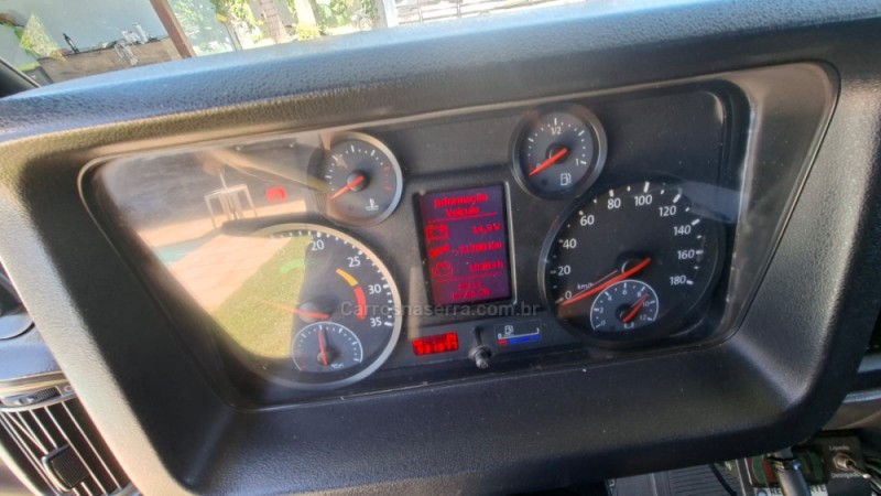 9-160 E DELIVERY - 2013 - PORTãO