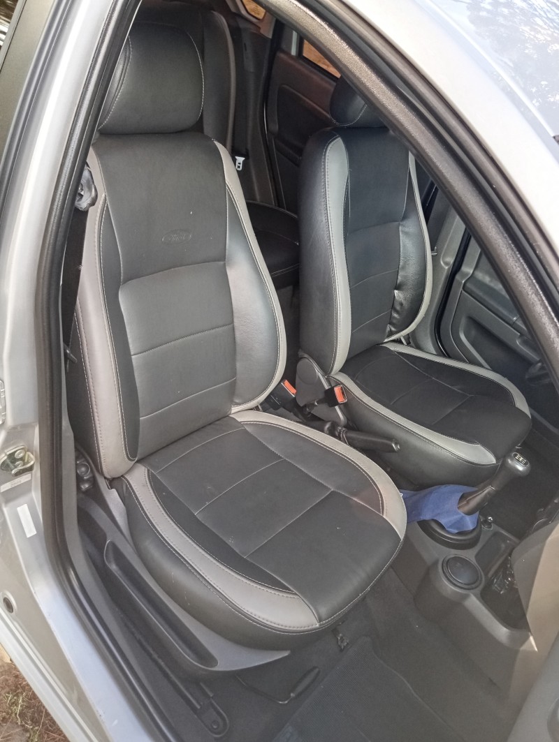 FIESTA 1.6 MPI SEDAN 8V FLEX 4P MANUAL - 2006 - CAXIAS DO SUL