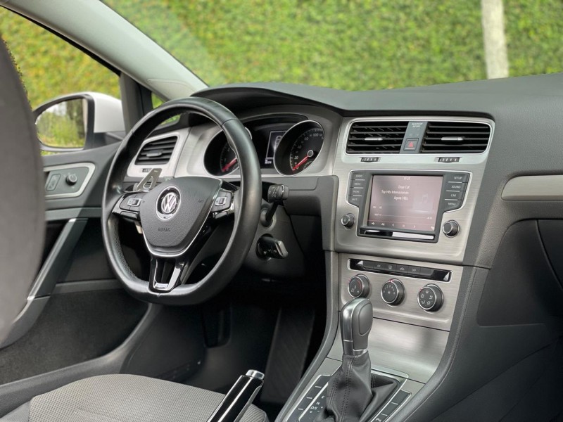 GOLF 1.6 MSI COMFORTLINE 16V TOTAL FLEX 4P TIPTRONIC - 2016 - FARROUPILHA