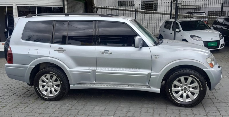 PAJERO FULL 3.8 HPE 4X4 V6 24V GASOLINA 4P AUTOMÁTICO - 2007 - CAXIAS DO SUL