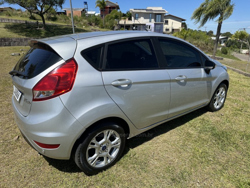 FIESTA 1.6 SEL HATCH 16V FLEX 4P MANUAL - 2017 - SãO MARCOS