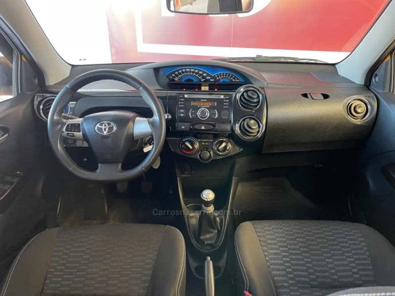 ETIOS CROSS 1.5 16V FLEX 4P MANUAL - 2014 - NOVO HAMBURGO