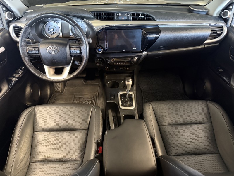 HILUX 2.8 SRX 4X4 CD 16V DIESEL 4P AUTOMÁTICO - 2024 - FARROUPILHA