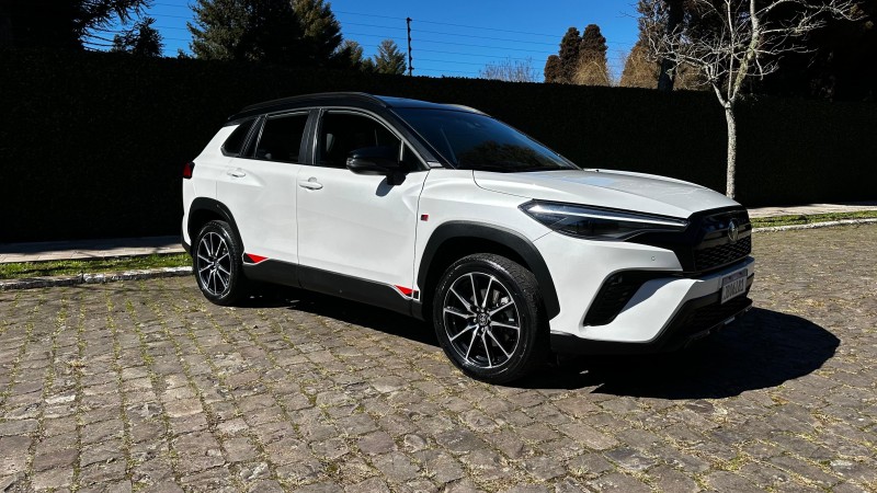 COROLLA 2.0 CROSS GR-S 16V FLEX 4P AUTOMÁTICO - 2023 - FARROUPILHA