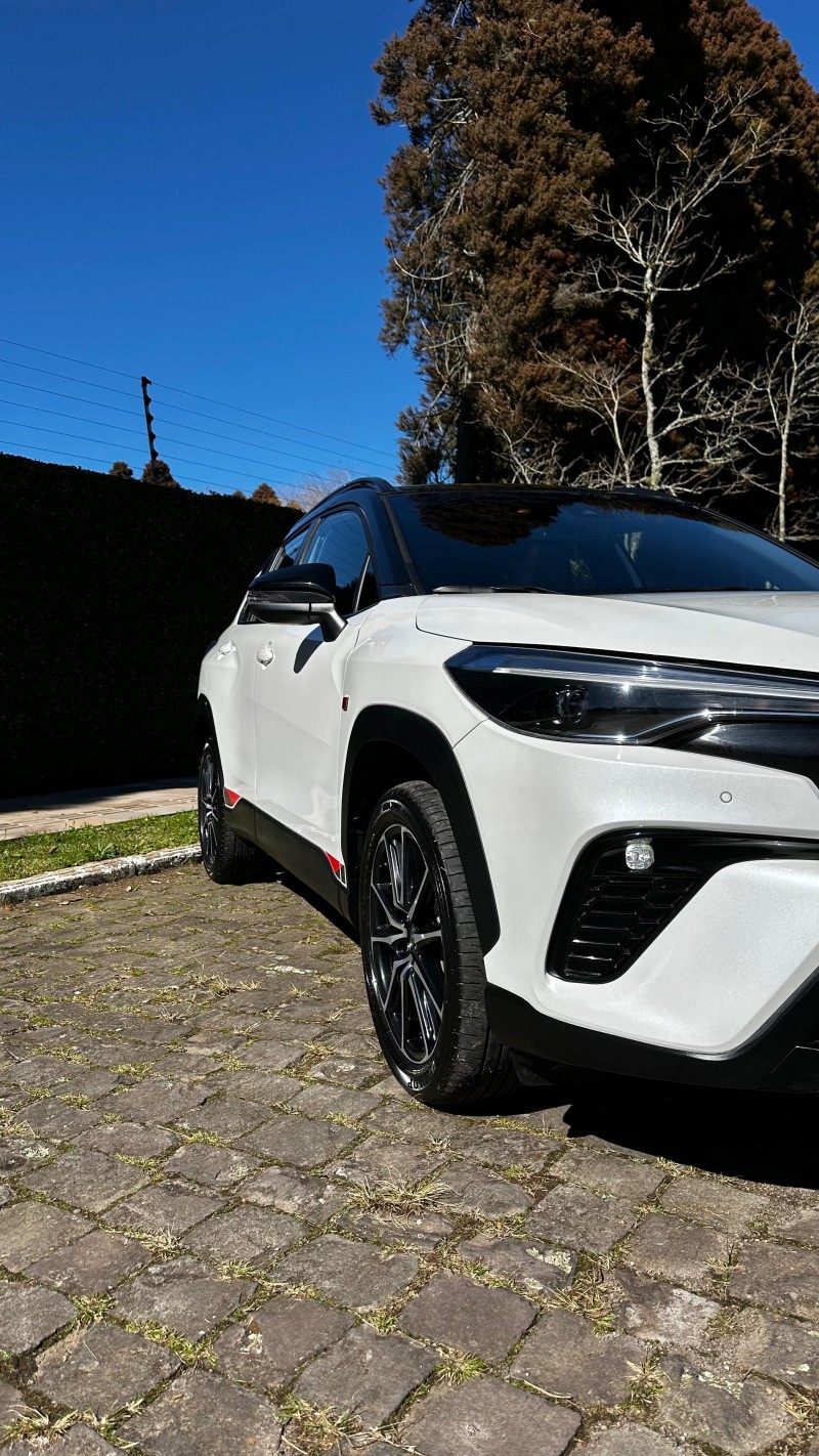 COROLLA 2.0 CROSS GR-S 16V FLEX 4P AUTOMÁTICO - 2023 - FARROUPILHA