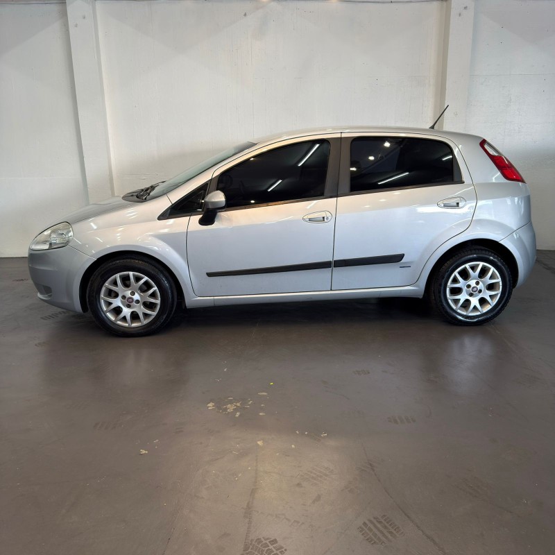 PUNTO 1.4 8V FLEX 4P MANUAL - 2010 - CAXIAS DO SUL