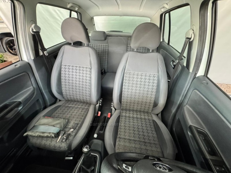 FOX 1.0 MPI COMFORTLINE 12V FLEX 4P MANUAL - 2016 - NOVA PRATA