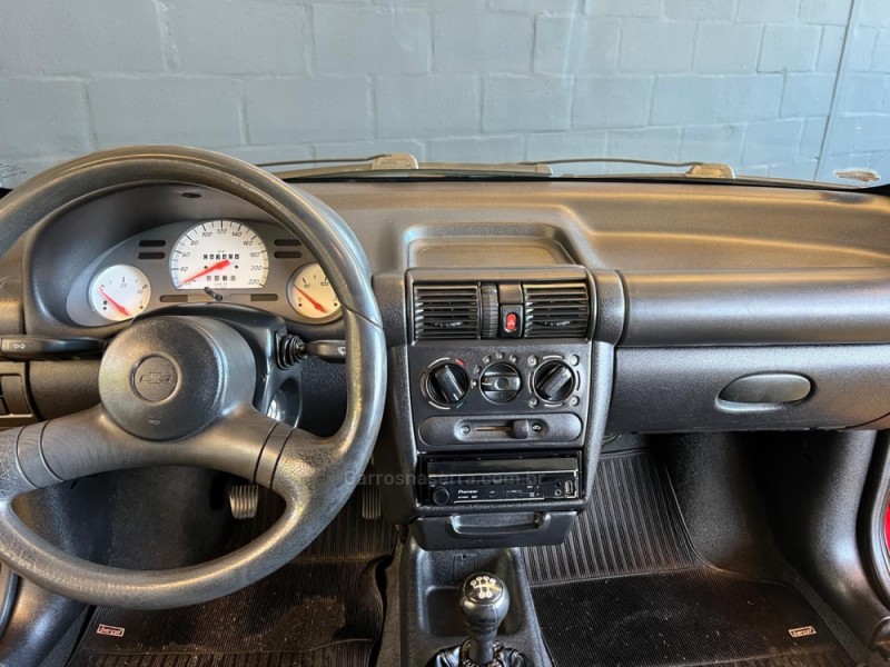 CORSA 1.6 MPFI GL CS PICK-UP 8V GASOLINA 2P MANUAL - 2001 - CAXIAS DO SUL