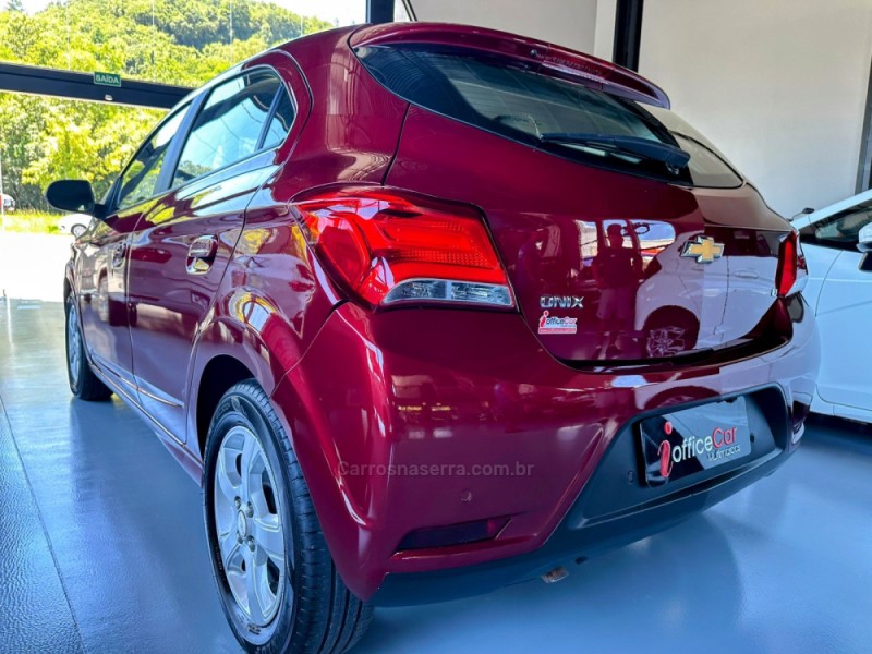 ONIX 1.4 MPFI LT 8V FLEX 4P AUTOMÁTICO - 2019 - TRêS COROAS