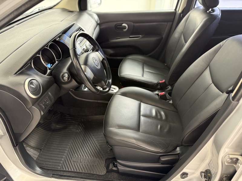 LIVINA 1.8 SL 16V FLEX 4P AUTOMÁTICO - 2012 - CAXIAS DO SUL