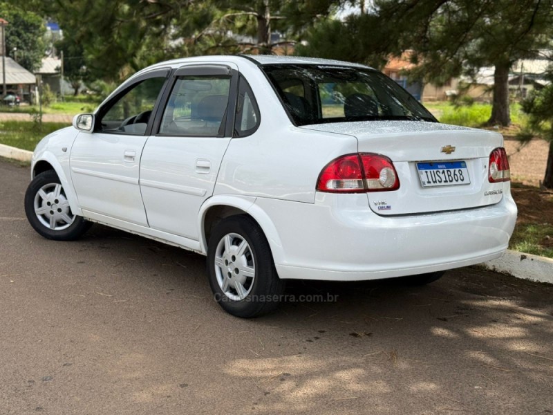 CLASSIC 1.0 MPFI LIFE 8V FLEX 4P MANUAL - 2014 - VACARIA