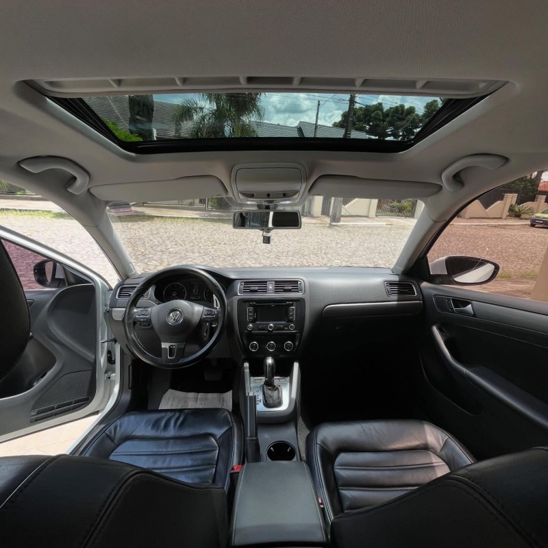 JETTA 2.0 TSI HIGHLINE 211CV GASOLINA 4P TIPTRONIC - 2014 - NOVA PETRóPOLIS