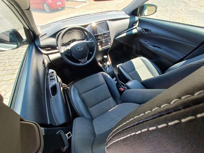 YARIS 1.5 16V FLEX SEDAN XS MULTIDRIVE4 - 2025 - FLORES DA CUNHA