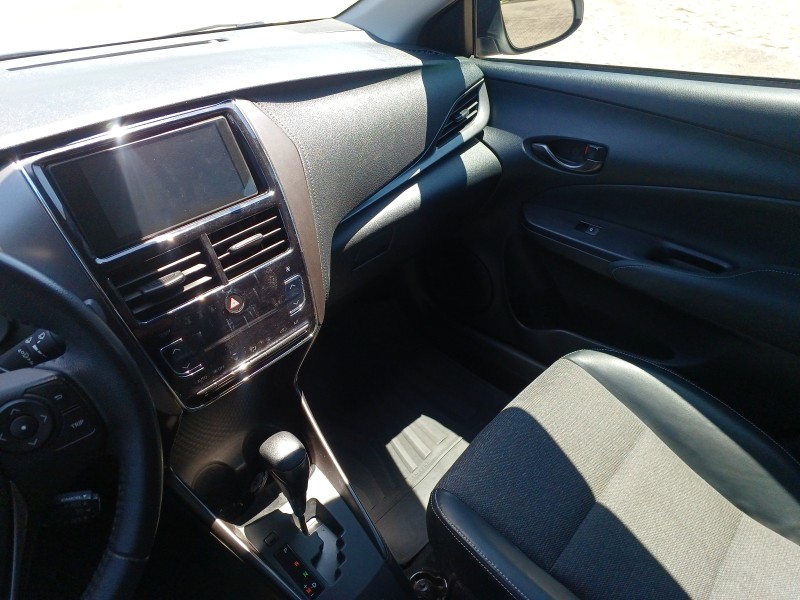 YARIS 1.5 16V FLEX SEDAN XS MULTIDRIVE4 - 2025 - FLORES DA CUNHA