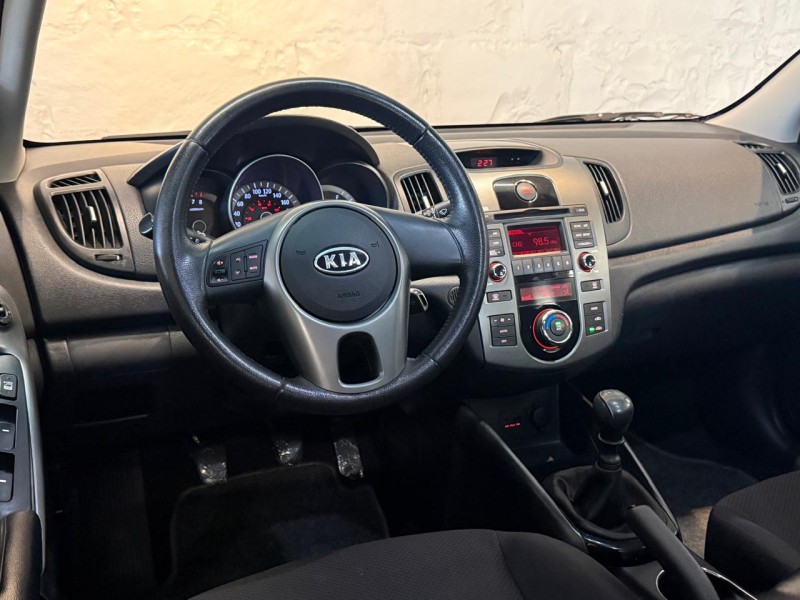 CERATO 1.6 EX3 SEDAN 16V GASOLINA 4P MANUAL - 2011 - CAXIAS DO SUL