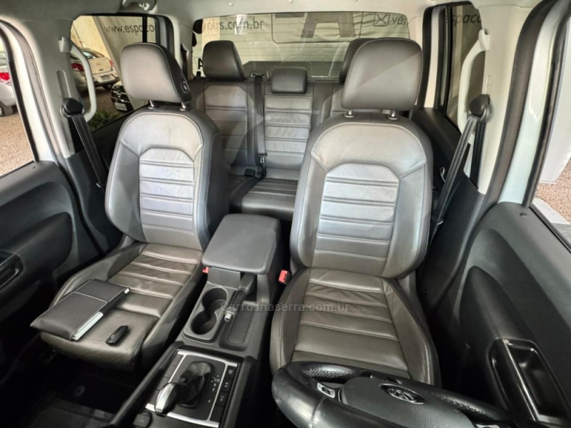 AMAROK 3.0 V6 TDI HIGHLINE CD DIESEL 4MOTION AUTOMÁTICO - 2021 - NOVA PRATA