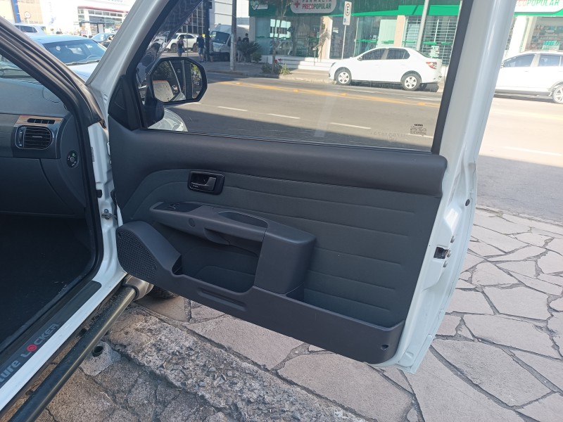 STRADA 1.8 MPI ADVENTURE LOCKER CE 8V FLEX 2P MANUAL - 2013 - FLORES DA CUNHA