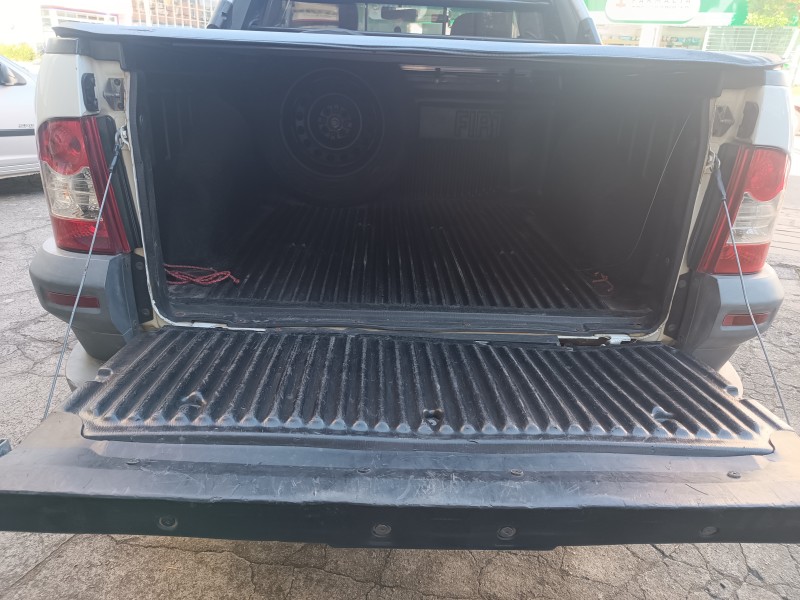 STRADA 1.8 MPI ADVENTURE LOCKER CE 8V FLEX 2P MANUAL - 2013 - FLORES DA CUNHA