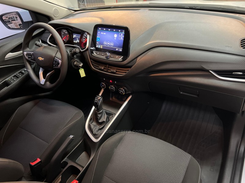 ONIX 1.0 LT 12V TURBO FLEX 4P MANUAL - 2022 - CAXIAS DO SUL