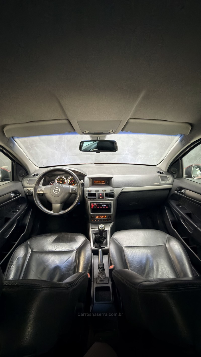 VECTRA 2.0 MPFI GT-X HATCH 8V FLEX 4P MANUAL - 2008 - CAXIAS DO SUL