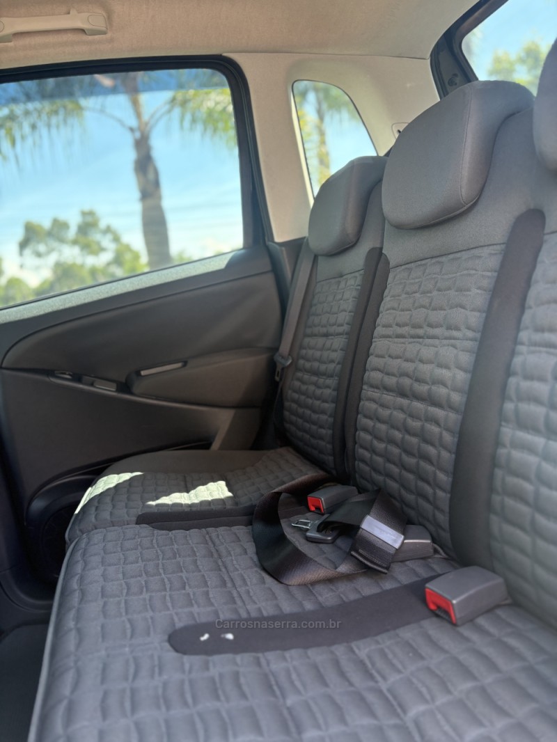 IDEA 1.8 MPI ADVENTURE 8V FLEX 4P MANUAL - 2016 - GARIBALDI