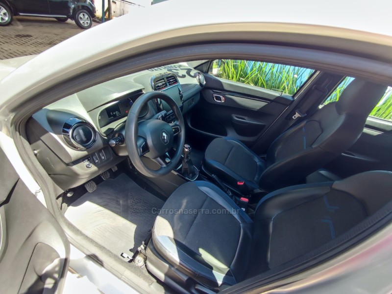 KWID 1.0 12V SCE FLEX INTENSE MANUAL - 2023 - CANELA