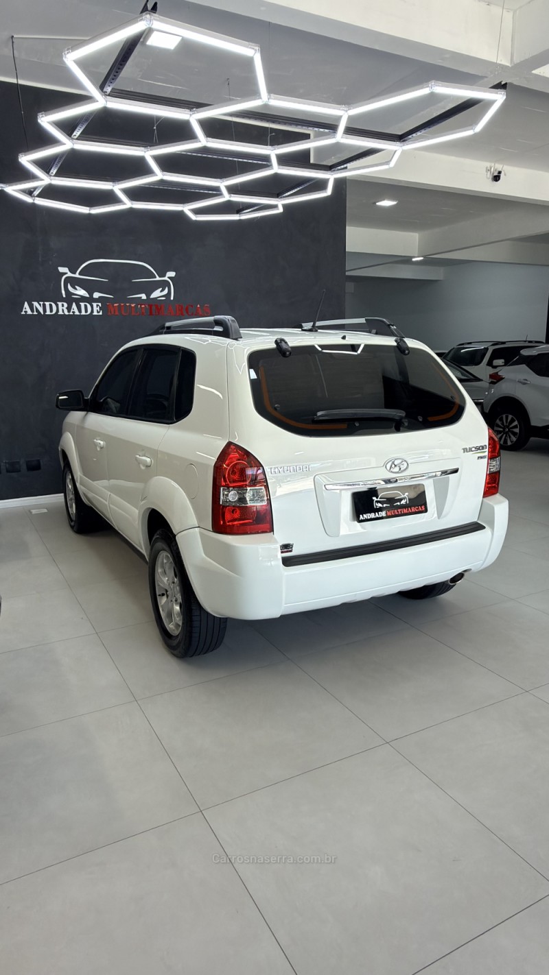 TUCSON 2.0 MPFI GLS 16V 143CV 2WD FLEX 4P AUTOMÁTICO - 2016 - CAXIAS DO SUL