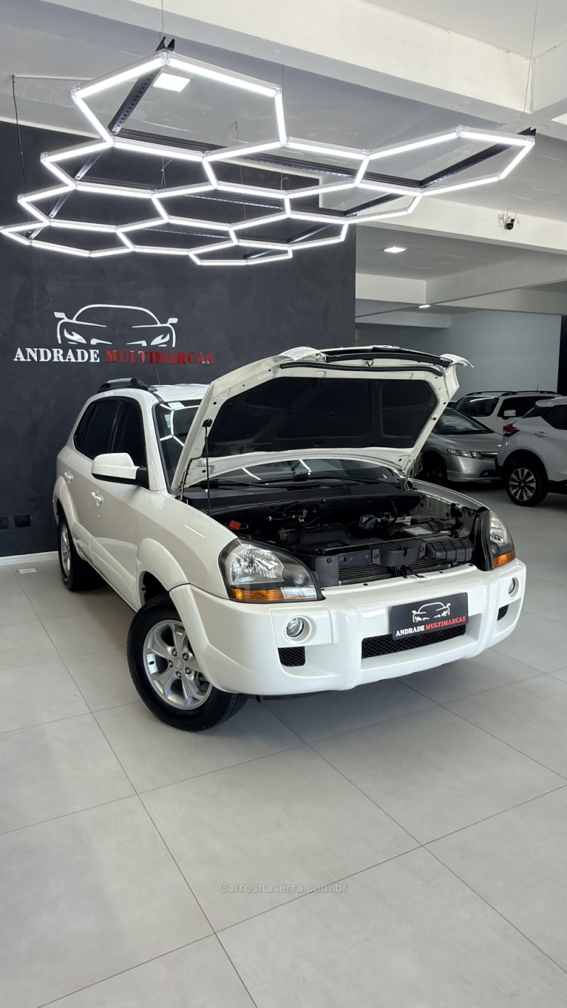 TUCSON 2.0 MPFI GLS 16V 143CV 2WD FLEX 4P AUTOMÁTICO - 2016 - CAXIAS DO SUL