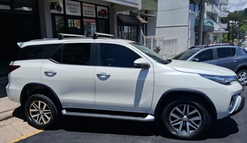 HILUX SW4 2.8 SRX 4X4 7 LUGARES 16V TURBO INTERCOOLER DIESEL 4P AUTOMÁTICO - 2018 - FLORES DA CUNHA