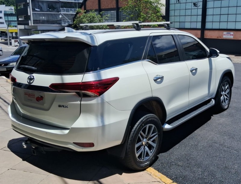 HILUX SW4 2.8 SRX 4X4 7 LUGARES 16V TURBO INTERCOOLER DIESEL 4P AUTOMÁTICO - 2018 - FLORES DA CUNHA