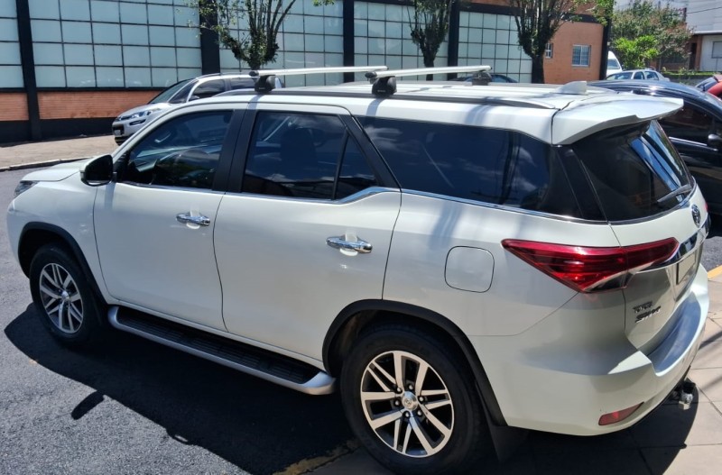 HILUX SW4 2.8 SRX 4X4 7 LUGARES 16V TURBO INTERCOOLER DIESEL 4P AUTOMÁTICO - 2018 - FLORES DA CUNHA