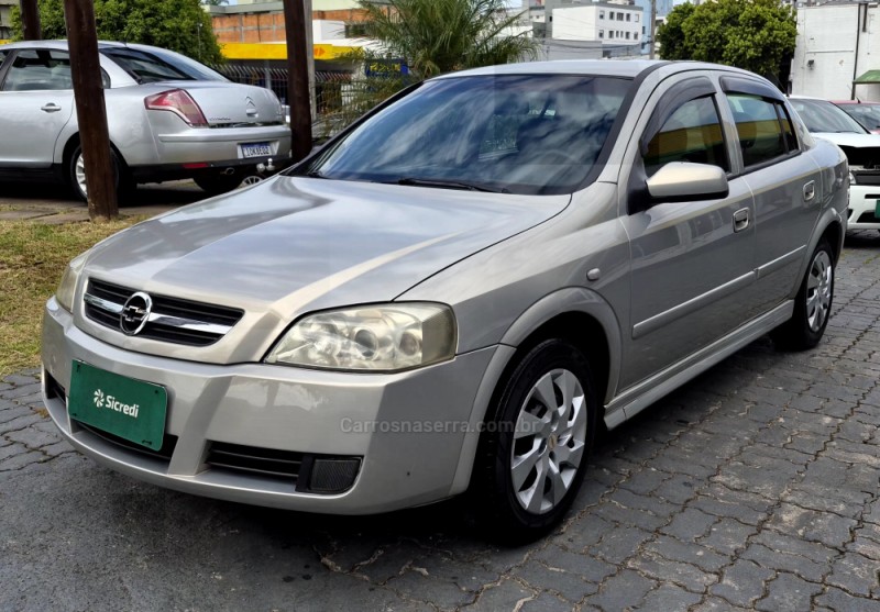 astra 2.0 mpfi cd sedan 8v gasolina 4p manual 2004 caxias do sul