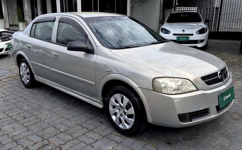 ASTRA 2.0 MPFI CD SEDAN 8V GASOLINA 4P MANUAL - 2004 - CAXIAS DO SUL