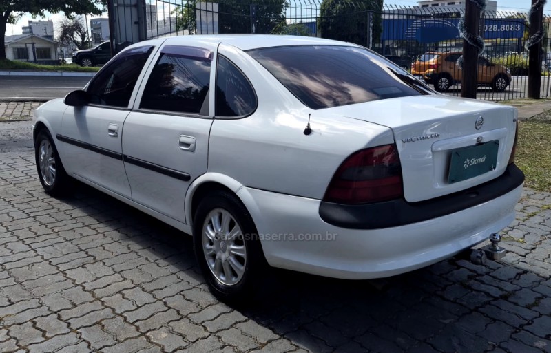 VECTRA 2.2 MPFI CD 16V GASOLINA 4P MANUAL - 1998 - CAXIAS DO SUL