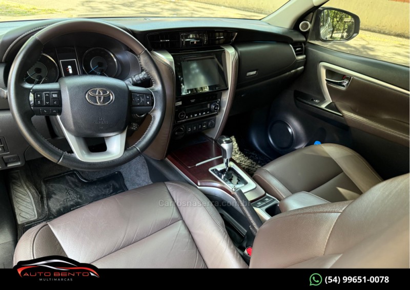 HILUX SW4 2.8 SRX 4X4 16V TURBO INTERCOOLER DIESEL 4P AUTOMÁTICO - 2017 - BENTO GONçALVES