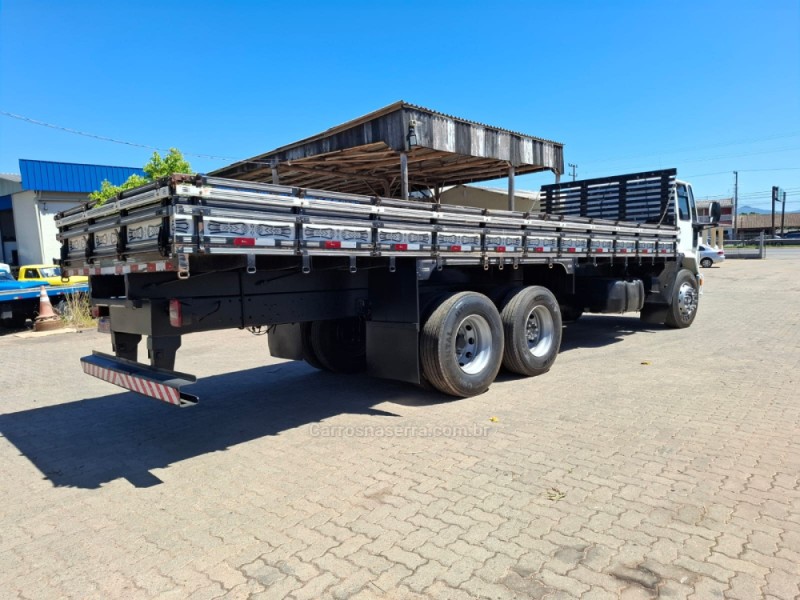 CARGO 2422 E 3 EIXOS - 2009 - PORTãO