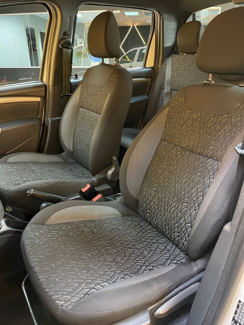 DUSTER OROCH 1.6 16V FLEX EXPRESS 4P MANUAL - 2020 - NOVO HAMBURGO