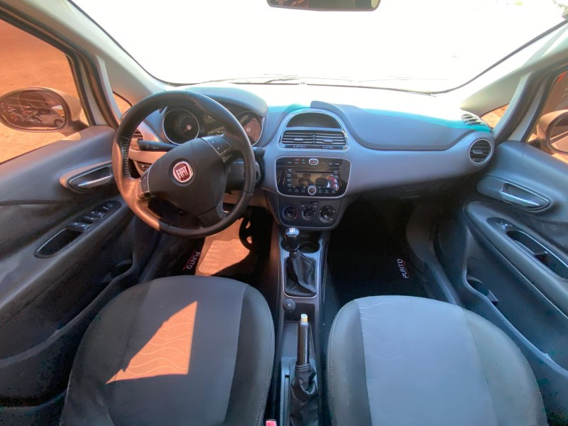 PUNTO 1.4 ATTRACTIVE ITALIA 8V FLEX 4P MANUAL - 2015 - CAXIAS DO SUL