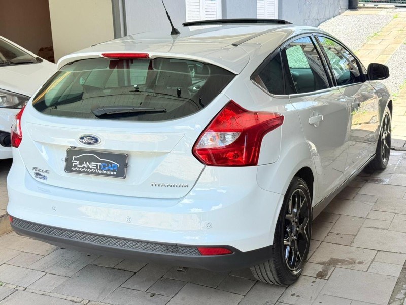 FOCUS 2.0 TITANIUM PLUS HATCH 16V FLEX 4P AUTO - 2015 - FARROUPILHA