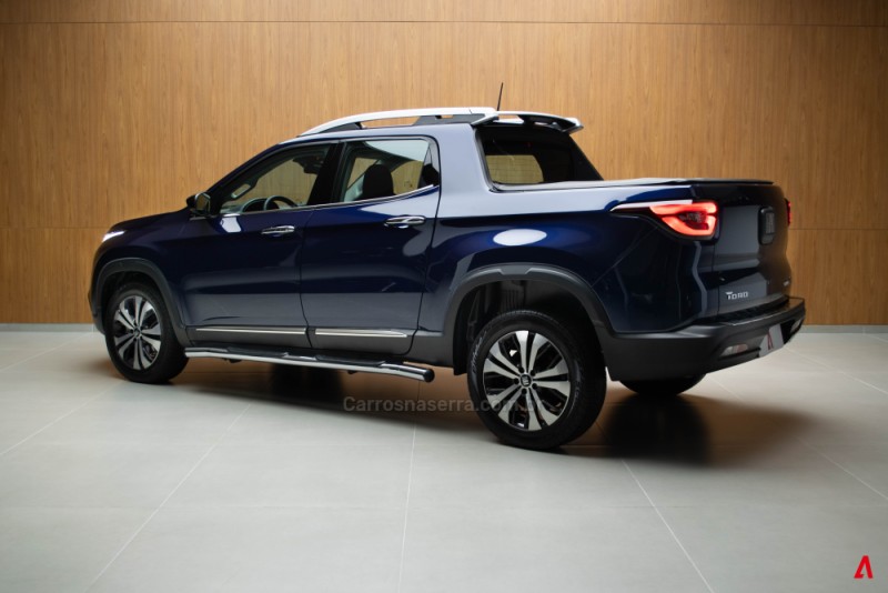 TORO 2.0 16V TURBO DIESEL VOLCANO AT9 4X4 AUTOMÁTICO - 2025 - GARIBALDI