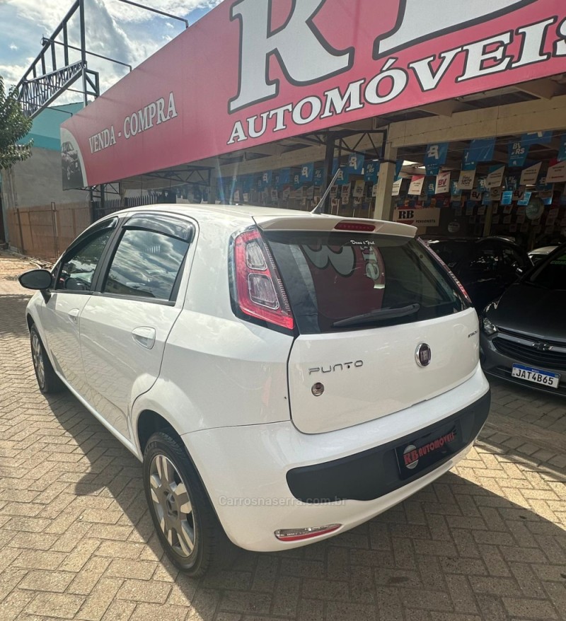 PUNTO 1.4 ATTRACTIVE 8V FLEX 4P MANUAL - 2017 - PAROBé