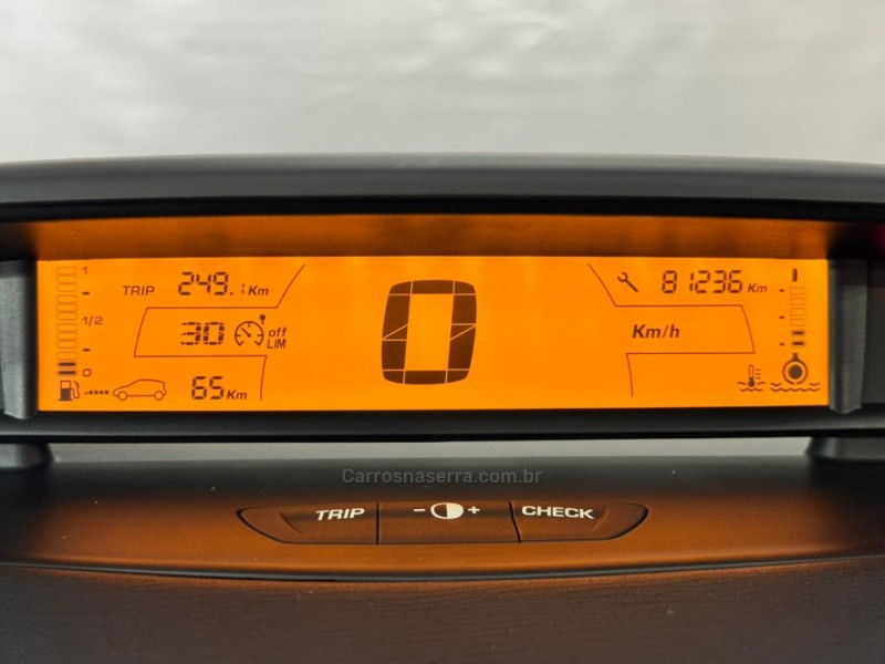 C4 1.6 GLX 16V FLEX 4P MANUAL - 2013 - NOVA PRATA