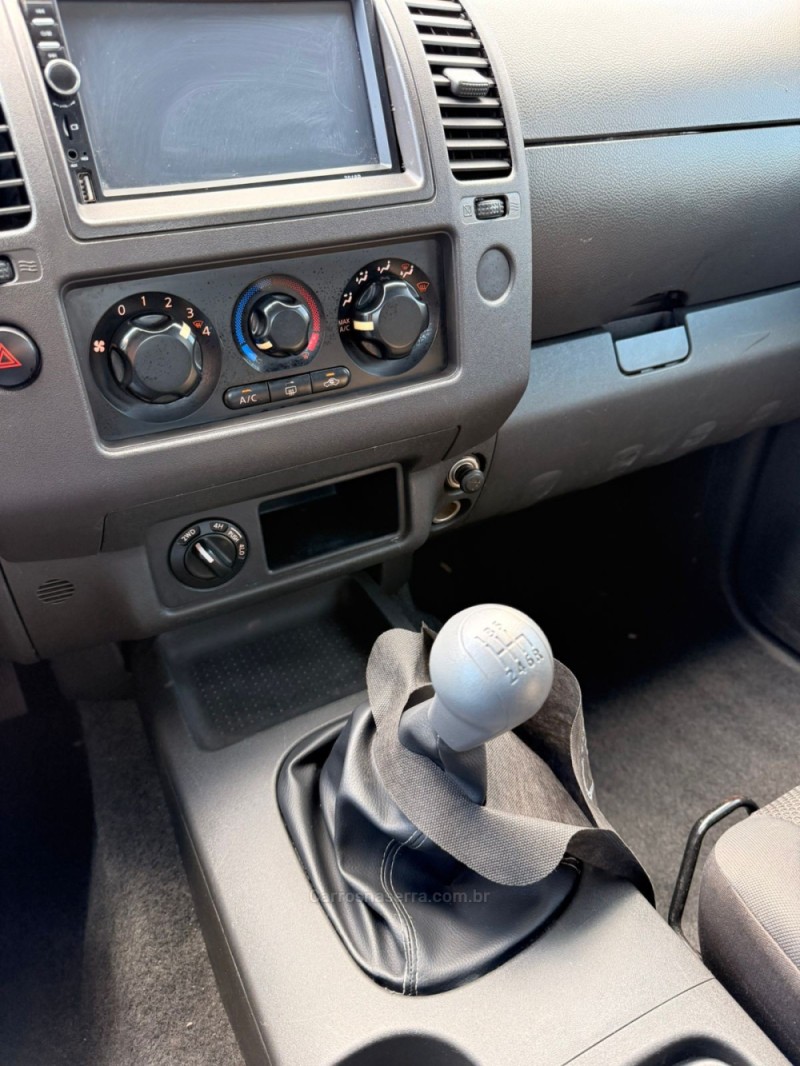 FRONTIER 2.5 XE 4X4 CD TURBO ELETRONIC DIESEL 4P MANUAL - 2013 - CANELA