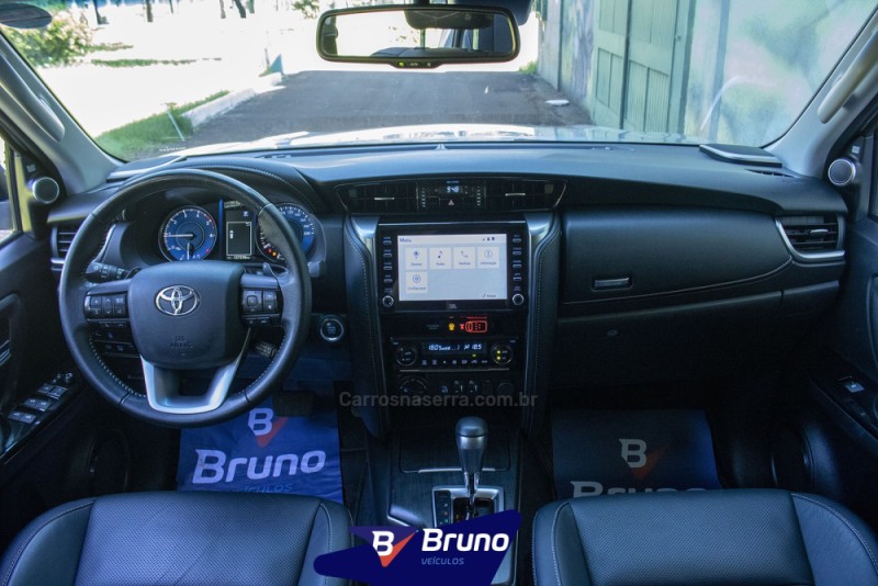 HILUX SW4 2.8 SRX 4X4 7 LUGARES 16V TURBO INTERCOOLER DIESEL 4P AUTOMÁTICO - 2022 - PALMEIRA DAS MISSõES