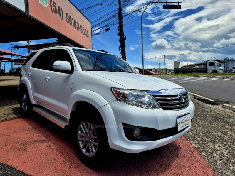 HILUX 2.7 SR 4X2 CD 16V GASOLINA 4P MANUAL - 2013 - FARROUPILHA