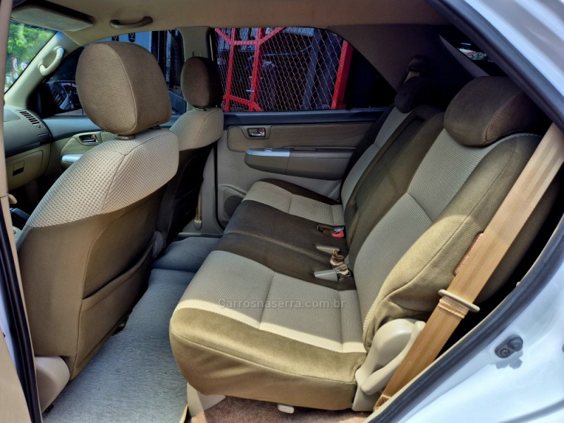 HILUX 2.7 SR 4X2 CD 16V GASOLINA 4P MANUAL - 2013 - FARROUPILHA