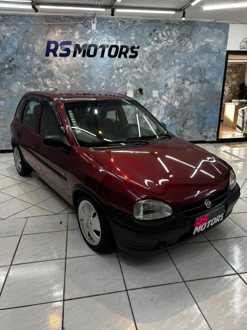 CORSA 1.6 MPFI GL 8V GASOLINA 4P MANUAL - 1996 - CAXIAS DO SUL