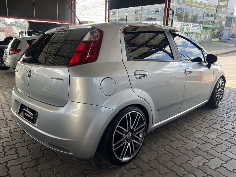 PUNTO 1.4 ATTRACTIVE 8V FLEX 4P MANUAL - 2011 - CAXIAS DO SUL